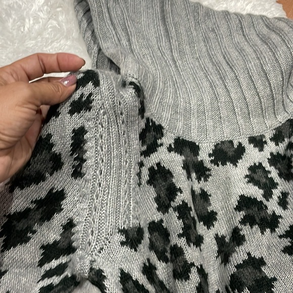 Winter sweater dress cheetah print black and grey never used - Picture 5 of 5